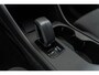 Volvo EX40 Single Motor Extended Range Plus Black Ed. 82 kWh | Adaptieve Cruise Control | Harman Kardon Audio | Stoel-/Stuurverwarming | Parkeercamera | Dodehoek Detectie | Pixel LED | Elektr. Verst. Stoelen + Geheugen | Donker Getint Glas | Warmtepomp |
