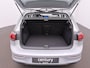 Volkswagen Golf 1.0 TSI Life Navigatie - PDC - Side Assist - Camera - ACC - Sfeerverlichting