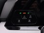 Volkswagen Golf 1.0 TSI Life Navigatie - PDC - Side Assist - Camera - ACC - Sfeerverlichting