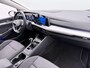 Volkswagen Golf 1.0 TSI Life Navigatie - PDC - Side Assist - Camera - ACC - Sfeerverlichting