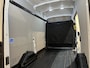 Ford Transit 350 2.0 TDCI L2H3 Trend RWD / Trekhaak 3.500 KG / Airco / Cruise Control / Camera / 3-Zits / 61.200 KM !!