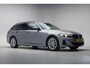 BMW 3-Serie Touring 330e High Executive Sport [ HUD Navi ACC Sportstoelen Stoelverwarming ]