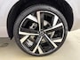 Volvo XC60 T8 Recharge Ultra Dark Executive | 22" | Heico Diffusor | Getint & Gelamineerd Glas | Alarmklasse 3 | Black Edition Interieur | Luchtvering | Bowers & Wilkins | Geventileerd Nappa | Massagestoelen | Head-Up | 360 Camera | Elektr. verst. Stoelen | Full LED