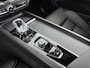Volvo XC60 T8 Recharge Ultra Dark Executive | 22" | Heico Diffusor | Getint & Gelamineerd Glas | Alarmklasse 3 | Black Edition Interieur | Luchtvering | Bowers & Wilkins | Geventileerd Nappa | Massagestoelen | Head-Up | 360 Camera | Elektr. verst. Stoelen | Full LED