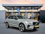 Volvo XC60 2.0 T8 Plug-in hybrid AWD Ultra Dark Exec. Ed. | 22" | Heico Diffusor | Getint & Gelamineerd Glas | Alarmklasse 3 | Black Edition Interieur | Luchtvering | Bowers & Wilkins | Geventileerd Nappa | Massagestoelen | Head-Up | 360 Camera | Elektr. verst. Stoelen | Full LED