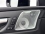 Volvo XC60 2.0 T8 Plug-in hybrid AWD Ultra Dark Exec. Ed. | 22" | Heico Diffusor | Getint & Gelamineerd Glas | Alarmklasse 3 | Black Edition Interieur | Luchtvering | Bowers & Wilkins | Geventileerd Nappa | Massagestoelen | Head-Up | 360 Camera | Elektr. verst. Stoelen | Full LED