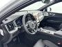 Volvo XC60 2.0 T8 Plug-in hybrid AWD Ultra Dark Exec. Ed. | 22" | Heico Diffusor | Getint & Gelamineerd Glas | Alarmklasse 3 | Black Edition Interieur | Luchtvering | Bowers & Wilkins | Geventileerd Nappa | Massagestoelen | Head-Up | 360 Camera | Elektr. verst. Stoelen | Full LED