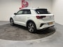 Volkswagen T-Roc 1.5 TSI R-Line Business+, Full led, Achteruitrijcamera, Virtual cockpit, 18 inch, Navi, Afn. trekhaak, Navi, app connect, Electr. achterklep, Keyless entry
