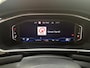 Volkswagen T-Roc 1.5 TSI R-Line Business+, Full led, Achteruitrijcamera, Virtual cockpit, 18 inch, Navi, Afn. trekhaak, Navi, app connect, Electr. achterklep, Keyless entry