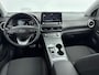Hyundai Kona Electric EV Fashion 64 kWh | SOH 96% | Dodehoek detectie | Navigatie | Achteruitrij camera | Stoelverwarming | Head up display |