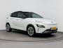 Hyundai Kona Electric EV Fashion 64 kWh | SOH 96% | Dodehoek detectie | Navigatie | Achteruitrij camera | Stoelverwarming | Head up display |