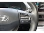 Hyundai Kona Electric EV Premium 64 kWh | SOH 99.2% | Trekhaak | Leer | Adaptive + Lane + Blindspot | Premium Audio + Apple + All Season banden | Dealer onderhouden