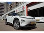 Hyundai Kona Electric EV Premium 64 kWh | SOH 99.2% | Trekhaak | Leer | Adaptive + Lane + Blindspot | Premium Audio + Apple + All Season banden | Dealer onderhouden
