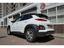 Hyundai Kona Electric EV Premium 64 kWh | SOH 99.2% | Trekhaak | Leer | Adaptive + Lane + Blindspot | Premium Audio + Apple + All Season banden | Dealer onderhouden