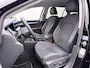 Volkswagen Golf Variant 1.5 TSI Life Business Navigatie - Stoelverwarming - Trekhaak - Camera - ErgoActive bestuurdersstoel - LED