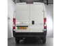 Peugeot Boxer 2.2 BlueHDi 140 L3H2 3.3t - Airco / Camera / Cruise / BT