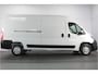 Peugeot Boxer 2.2 BlueHDi 140 L3H2 3.3t - Airco / Camera / Cruise / BT