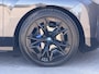BMW iX M60 Excellence 112 kWh / SOH 94% / 2500kg Trekgewicht / Wegklapbare Trekhaak / Panoramadak Sky Lounge / 22"/ Soft Close / Bowers & Wilkins / Head Up Display / Elektr. Stoelen / Luxe Lederen Bekleding / Stoel Ventilatie & Stoelverwarming /