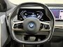BMW iX M60 Excellence 112 kWh / SOH 94% / 1e eigenaars auto / Schadevrij / BTW Auto /  2500kg Trekgewicht / Wegklapbare Trekhaak / Panoramadak Sky Lounge / 22"/ Soft Close / Bowers & Wilkins / Head Up Display / Elektr. Stoelen / Luxe Lederen Bekleding / Stoel Ventilatie & Stoelverwarming /