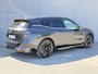BMW iX M60 Excellence 112 kWh / SOH 94% / 2500kg Trekgewicht / Wegklapbare Trekhaak / Panoramadak Sky Lounge / 22"/ Soft Close / Bowers & Wilkins / Head Up Display / Elektr. Stoelen / Luxe Lederen Bekleding / Stoel Ventilatie & Stoelverwarming /