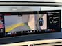 BMW iX M60 Excellence 112 kWh / SOH 94% / 2500kg Trekgewicht / Wegklapbare Trekhaak / Panoramadak Sky Lounge / 22"/ Soft Close / Bowers & Wilkins / Head Up Display / Elektr. Stoelen / Luxe Lederen Bekleding / Stoel Ventilatie & Stoelverwarming /