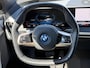 BMW iX M60 Excellence 112 kWh / SOH 94% / 2500kg Trekgewicht / Wegklapbare Trekhaak / Panoramadak Sky Lounge / 22"/ Soft Close / Bowers & Wilkins / Head Up Display / Elektr. Stoelen / Luxe Lederen Bekleding / Stoel Ventilatie & Stoelverwarming /