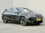 BMW iX M60 Excellence 112 kWh / SOH 94% / 1e eigenaars auto / Schadevrij / BTW Auto /  2500kg Trekgewicht / Wegklapbare Trekhaak / Panoramadak Sky Lounge / 22"/ Soft Close / Bowers & Wilkins / Head Up Display / Elektr. Stoelen / Luxe Lederen Bekleding / Stoel Ventilatie & Stoelverwarming /