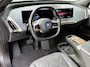 BMW iX M60 Excellence 112 kWh / SOH 94% / 1e eigenaars auto / Schadevrij / BTW Auto /  2500kg Trekgewicht / Wegklapbare Trekhaak / Panoramadak Sky Lounge / 22"/ Soft Close / Bowers & Wilkins / Head Up Display / Elektr. Stoelen / Luxe Lederen Bekleding / Stoel Ventilatie & Stoelverwarming /
