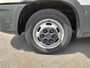 IVECO Daily 35C16H 2.3 410 Automaat Meubelbak 3-Persoons Euro 6 Camera Navi Bluetooth Airco Cruise Control Led Lat om Lat betimmering Achterdeuren 1e Eigenaar Toegestane max. massa voertuig 3500 kg