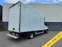 IVECO Daily 35C16H 2.3156pk 410 AUT-8 Meubelbak bakwagen + Laadklep 3-Persoons Euro 6 Camera Navi Bluetooth Airco Cruise Control Led Lat om Lat betimmering Achterdeuren 1e Eigenaar Toegestane max. massa voertuig 3500 kg