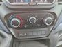 IVECO Daily 35C16H 2.3 410 Automaat Meubelbak 3-Persoons Euro 6 Camera Navi Bluetooth Airco Cruise Control Led Lat om Lat betimmering Achterdeuren 1e Eigenaar Toegestane max. massa voertuig 3500 kg