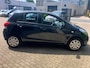 Toyota Yaris 1.3 VVTi Aspiration / AIRCO / 5 DEUREN / NAVI / APK MAART 2027