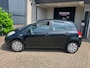 Toyota Yaris 1.3 VVTi Aspiration / AIRCO / 5 DEUREN / NAVI / APK MAART 2027