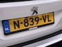 Peugeot e-2008 EV Allure Pack 50kWh SOH 95% 3-Fase 360°Camera 3D-Navi Apple Carplay Android Auto Ecc Cruise Control Pdc Keyless Privacy Glas Lmv Led DAB+ Bluetooth Lane Assist Isofix Rijstrooksensor Origineel Nederlandse Auto