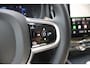 Volvo XC60 T6 350PK Plug-in hybrid AWD Plus Dark | Adaptive Cruise & Pilot Assist | Semi Elektr. Trekhaak | Panoramisch Schuif-/Kanteldak | 360 Camera | Head-Up Display | Stoelverwarming voor & achter | Stuurverwarming | Elektr. Achterklep | Premium Harman/Kardon Audio |
