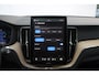 Volvo XC60 T6 350PK Plug-in hybrid AWD Plus Dark | Adaptive Cruise & Pilot Assist | Semi Elektr. Trekhaak | Panoramisch Schuif-/Kanteldak | 360 Camera | Head-Up Display | Stoelverwarming voor & achter | Stuurverwarming | Elektr. Achterklep | Premium Harman/Kardon Audio |