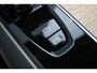 Volvo XC60 T6 350PK Plug-in hybrid AWD Plus Dark | Adaptive Cruise & Pilot Assist | Semi Elektr. Trekhaak | Panoramisch Schuif-/Kanteldak | 360 Camera | Head-Up Display | Stoelverwarming voor & achter | Stuurverwarming | Elektr. Achterklep | Premium Harman/Kardon Audio |