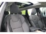 Volvo XC60 T6 350PK Plug-in hybrid AWD Plus Dark | Adaptive Cruise & Pilot Assist | Semi Elektr. Trekhaak | Panoramisch Schuif-/Kanteldak | 360 Camera | Head-Up Display | Stoelverwarming voor & achter | Stuurverwarming | Elektr. Achterklep | Premium Harman/Kardon Audio |