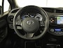 Toyota Yaris 1.5 Hybrid Bi-Tone Plus | Panoramadak | Trekhaak | Navigatie