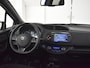 Toyota Yaris 1.5 Hybrid Bi-Tone Plus | Panoramadak | Trekhaak | Navigatie