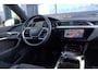 Audi E-tron E-tron 50 quattro Launch edition Black 71 kWh | NAP | Pano | Apple Carplay | Luchtvering | Memory | Trekhaak | 22 Inch