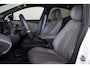 Lynk & Co 02 More 66 kWh - UIT VOORRAAD LEVERBAAR - Panoramadak - 360º Camera - Harman/Kardon audio - Adaptieve cruise control - dodehoekdetectie met correctie - Verwarmde voorstoelen - Parkeersensoren voor & achter - Draadloze tel. lader - Apple Carplay/Android Auto - Extra getint glas - 20' LMV