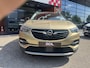 Opel Grandland X 1.2 Turbo Ultimate // MEMORY SEATS // DODENHOEK SENSOR // STOEL VERKOELING- VERWARMING // LEDEREN BEKLEDING // NAVI // CAMERA //