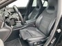 Mercedes-Benz CLA Shooting Brake 200 Premium Plus AMG Pano Carplay Stoelverw Uitstraling!