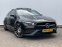 Mercedes-Benz CLA Shooting Brake 200 Premium Plus AMG Pano Carplay Stoelverw Uitstraling!
