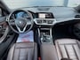 BMW 3-Serie Touring 318d High Executive | Navi Prof | HK Audio | 18 inch | Leder | LED | Stoelverw. | CarPlay | 3-zone Clima | PDC