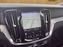 Volvo V60 2.0 B3 Plus Dark | BLIS | Carplay | Stoelverwarming | Trekhaak | Camera | Keyless start / entry |