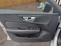 Volvo V60 2.0 B3 Plus Dark | BLIS | Carplay | Stoelverwarming | Trekhaak | Camera | Keyless start / entry |