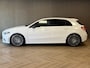 Mercedes-Benz A-klasse 180 Business Solution AMG AUT. CAMERA NAVI APPLE CARPLAY SFEERVERLICHTING PDC STOELVERWARMING CRUISECONTROL