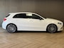 Mercedes-Benz A-klasse 180 Business Solution AMG AUT. CAMERA NAVI APPLE CARPLAY SFEERVERLICHTING PDC STOELVERWARMING CRUISECONTROL